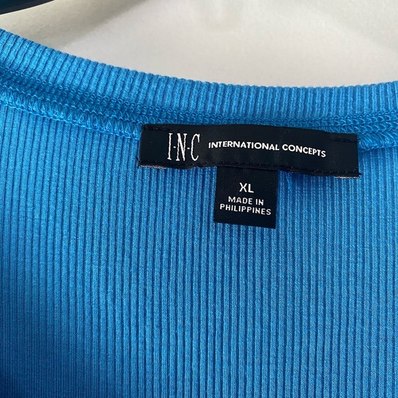 INC Long Sleeve Tee - Picture 4 of 4